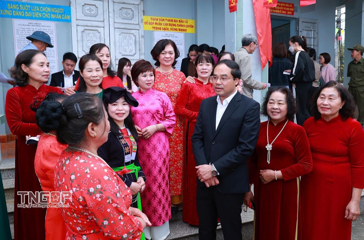 Lãnh đạo tỉnh kiểm tra công tác tổ chức bầu cử tại một số khu vực bỏ phiếu